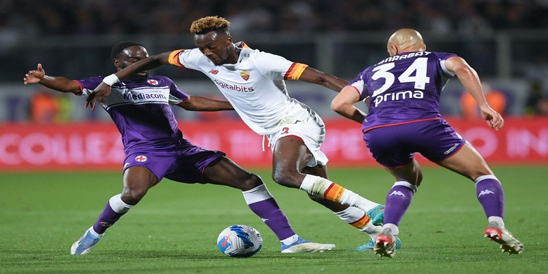 Trận đấu đầy kịch tính và hấp dẫn nảy lửa giữa Fiorentina vs AS Roma