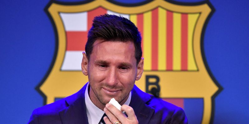 Messi phải chia tay Barca khi CLB không thể đáp ứng các yêu cầu về FFP